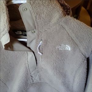 The North Face women’s snap fluffy pullover